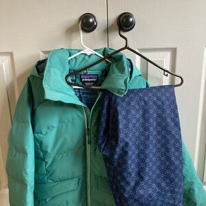 Womenn Patagonia Ski outfit